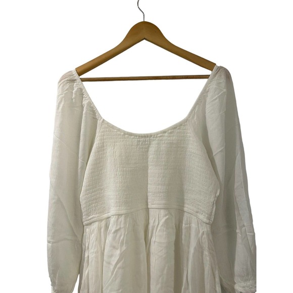 (Sold)HOLLISTER White LONG-SLEEVE CHANNELED BUILT-IN SHORTS DRESS Large NWT - Picture 9 of 14